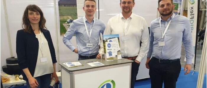 AIDE A EMBAUCHE NEWSROOM