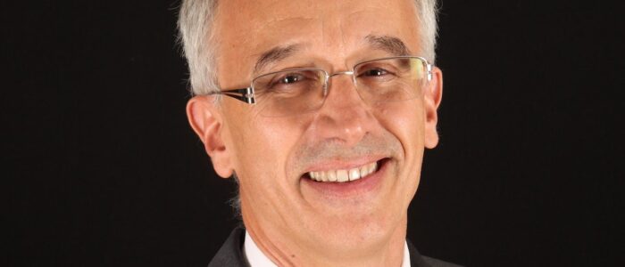 DENIS SENNECHAEL reprend clarilog