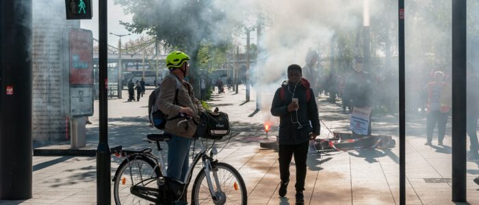 Mouvement &lsquo;gilets jaunes&rsquo; : 6 mesures d&rsquo;accompagnement des entreprises victimes des blocages